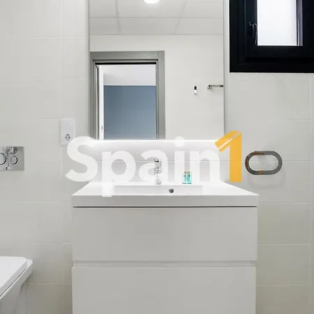 Apartment 3 Bedrooms In Flamenca Village With 3 Pools, Sauna, Gym And Jacuzzi *