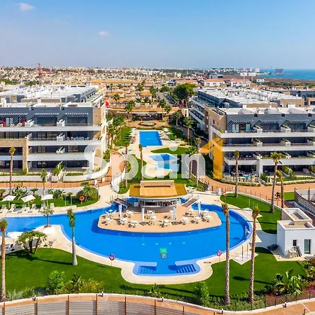 3 Bedrooms In Flamenca Village With 3 Pools, Sauna, Gym And Jacuzzi Apartment Alicante